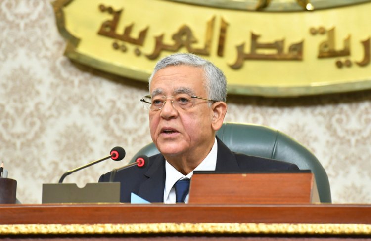 «كلنا نسيج واحد».. رئيس مجلس النواب يقدم التهنئة للمصريين بمناسبة عيد الميلاد المجيد
