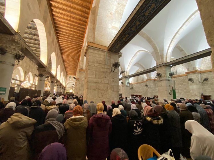 بالصور.. حشود ضخمة تلبي نداء «الفجر العظيم» بالمسجد الأقصى