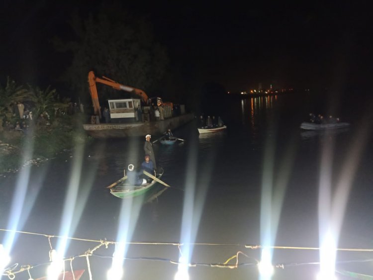 انتشال الضحية السابعة في حادث سقوط سيارة فى نهر النيل بـ«منشأة القناطر»