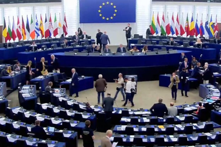 النمسا ناعيةً رئيس البرلمان الأوروبي: «سياسي عظيم وملتزم»