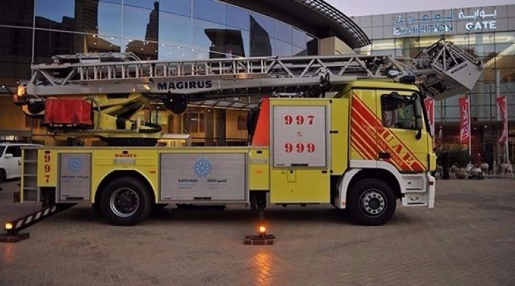 الدفاع المدني الإماراتي يعلن السيطرة على حريق بمنطقة جبل علي الصناعية