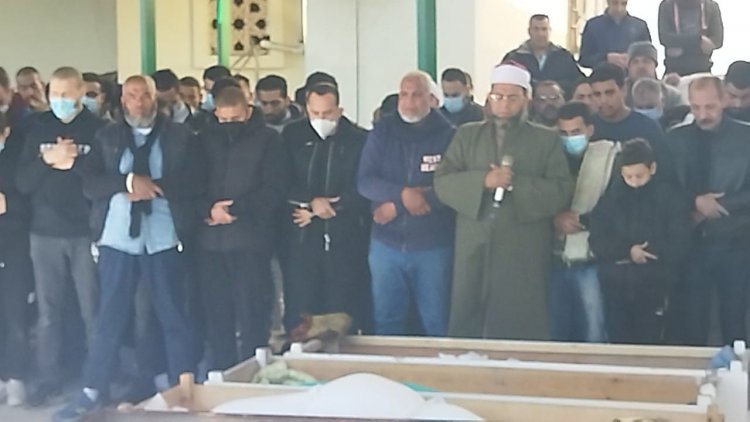 بالصور| بدء جنازة والد اللاعب محمد زيدان ببورسعيد في غياب نجوم الرياضة