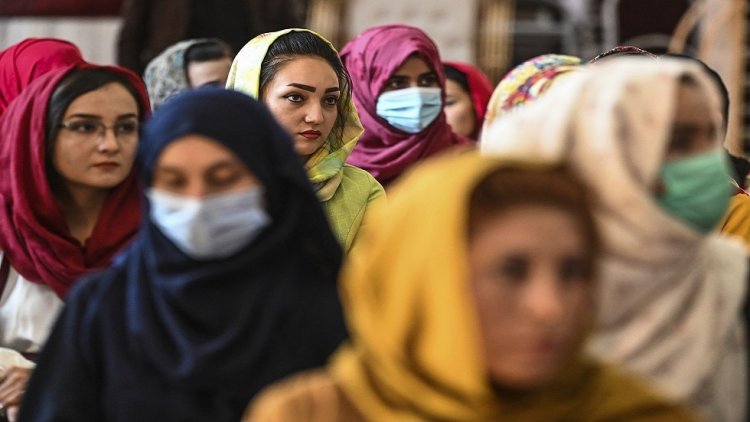 حركة طالبان تهددالنساء بإطلاق النار عليهن إذا لم يرتدين النقاب
