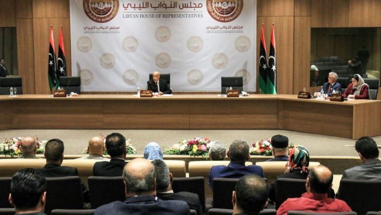 الشعب مصدر السلطات.. مجلس النواب الليبي يدعم مسودة الدستور