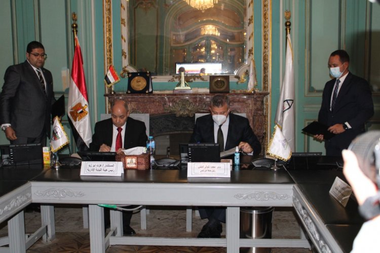 النيابة الإدارية توقع بروتوكول تعاون مع جامعة عين شمس