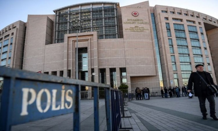 تركيا ترفع الإقامة الجبرية عن صحفي متهم بالتخابر لصالح الإمارات