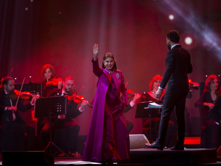 ماجدة الرومي تطرب جمهورها في أولى حفلاتها بموسم الرياض| صور وفيديو