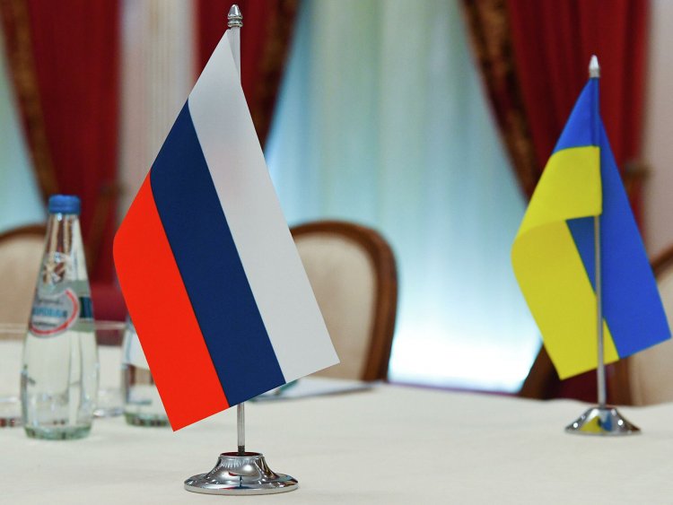 أوكرانيا تعرض عقد جولة أخرى من المحادثات مع روسيا بعد غد الإثنين