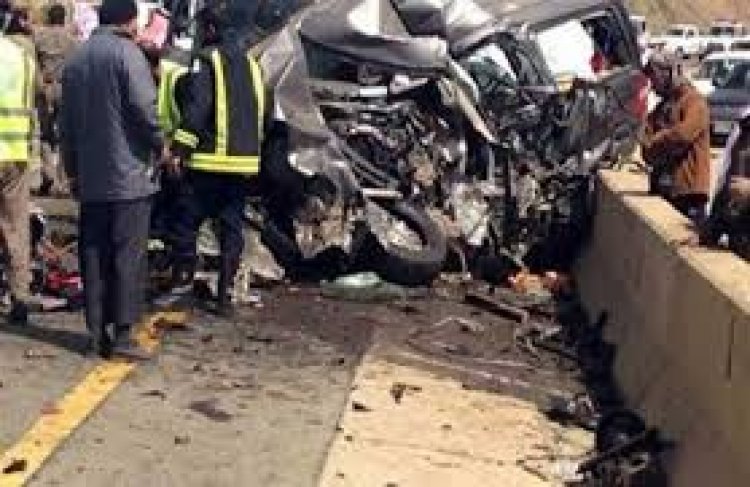 إصابة 10 أشخاص في  حادث تصادم مروع أعلى طريق (شبرا - بنها) الحر 