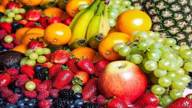 أسعار الفاكهة في سوق العبور اليوم الخميس 17- 3- 2022 