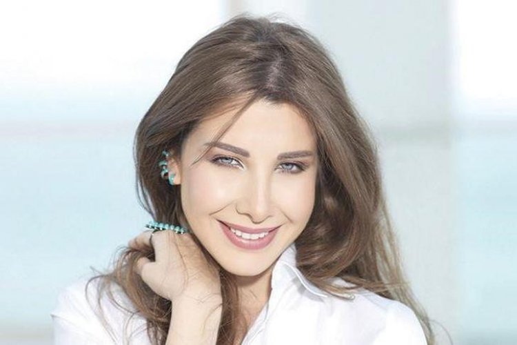 نانسي عجرم تحتفل مع جمهورها في أبوظبي  بنجاح «ما تعتذر»