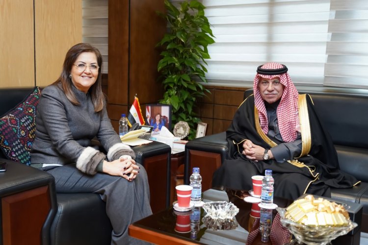 وزيري التخطيط المصري والتجارة السعودي يبحثان سبل تعزيز التعاون