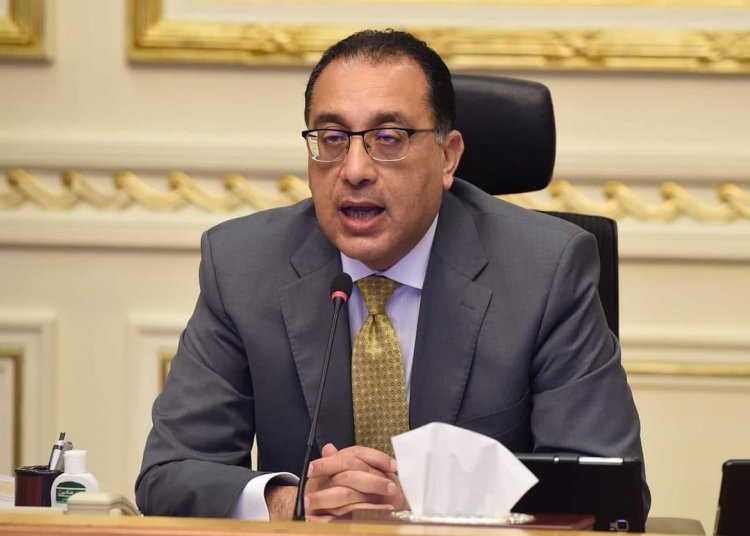رئيس الوزراء يستعرض حصول الدواء المصرية على اعتماد اللقاحات