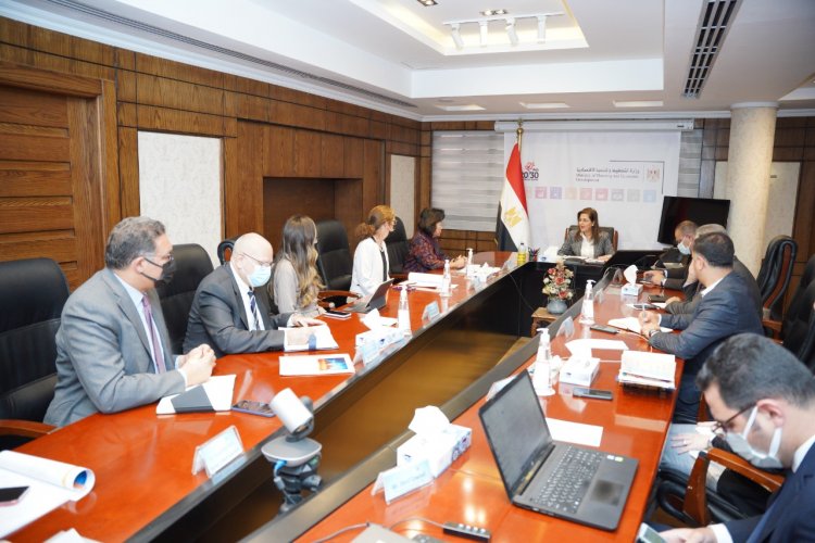 وزيرة التخطيط تستقبل مسئول بالبنك الدولي لمناقشة استضافة مصر لـ«مؤتمر cop27»