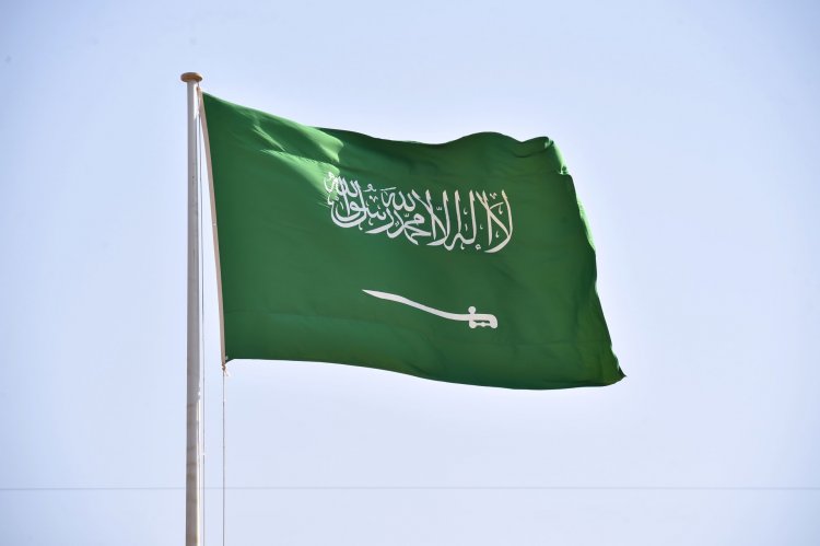 وزارة الدفاع السعودية تعلن فتح باب القبول والتجنيد للنساء والرجال