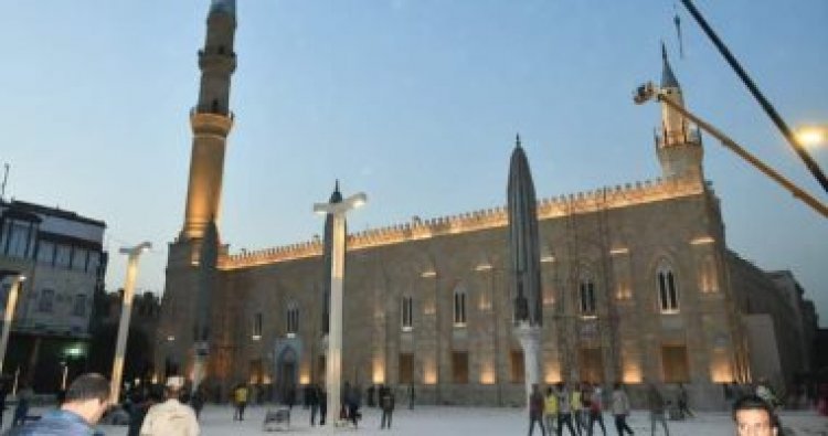 اليوم.. «الأوقاف» تحتفل اليوم بذكرى انتصارات العاشر من رمضان بمسجد الحسين