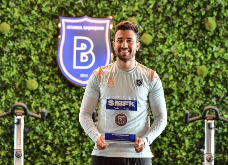 تريزيجيه يتوج بجائزة جديدة في الدوري التركي