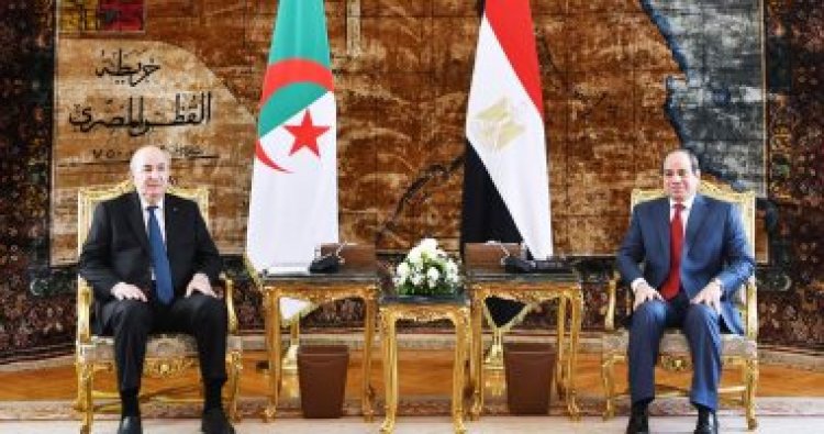 الرئيس السيسي يهنئ نظيره الجزائرى بقرب الذكرى الستين لاستقلال الجزائر