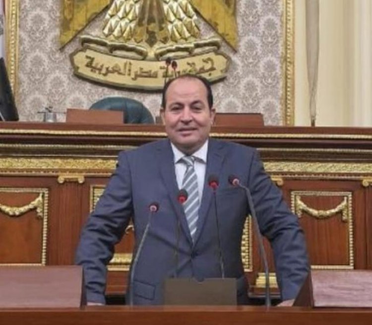 برلماني يقدم تساؤلا للنواب حول فرض رسوم «ممشى أهل مصر»
