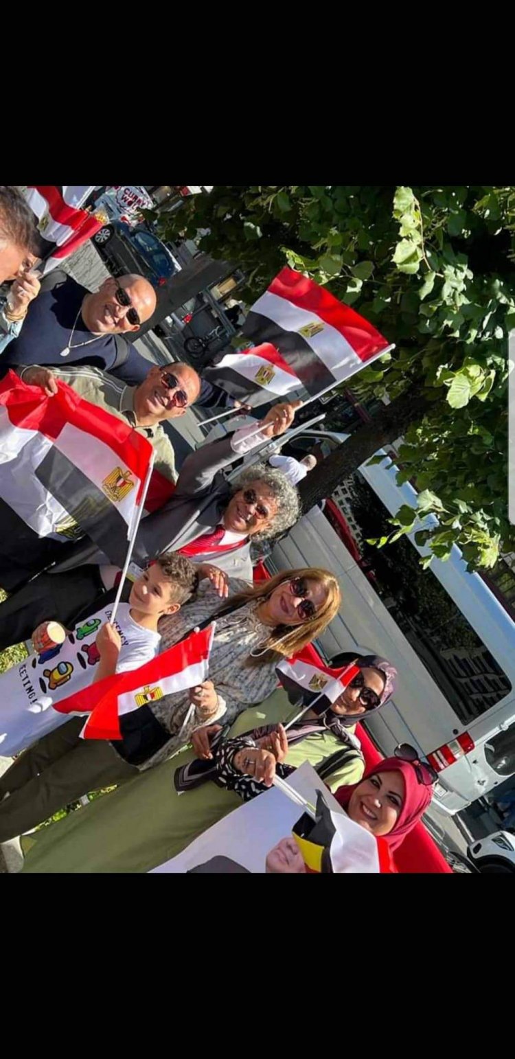 الجالية المصرية بألمانيا لـ«العاصمة»: سنجتمع أمام مقر الرئيس الساعة السادسة اليوم للاحتفال بالرئيس