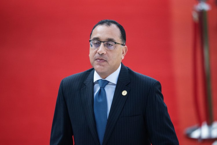 رئيس الوزراء يستهل زيارته للإسكندرية بتفقد قرى «حياة كريمة»