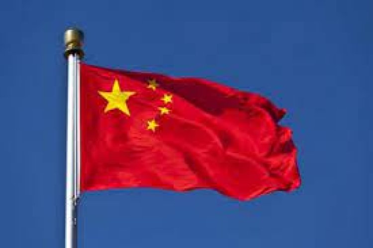 الصين ترد على مزاعم السفير الأمريكي لديها بأنها «تبالغ في ردود فعلها» تجاه زيارة بيلوسي