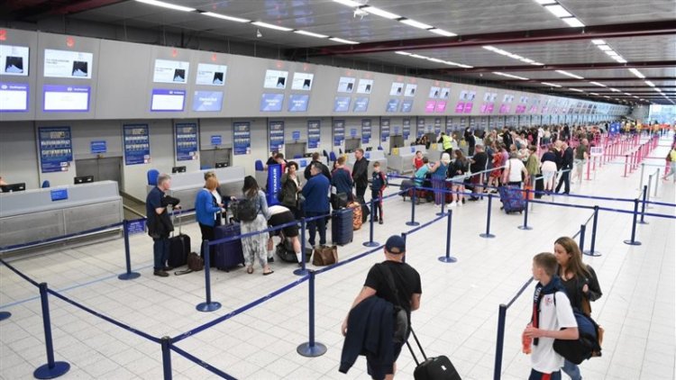 إسرائيل تسمح لـ 40 فلسطينيا بالسفر خارج البلاد عبر مطار النقب