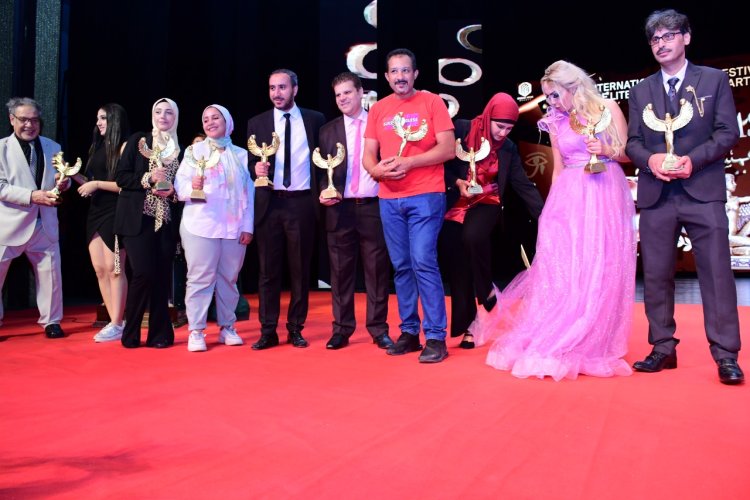 تكريم نجوم الفن فى مهرجان «همسة للأداب و الفنون» بدار الأوبرا المصرية (صور)