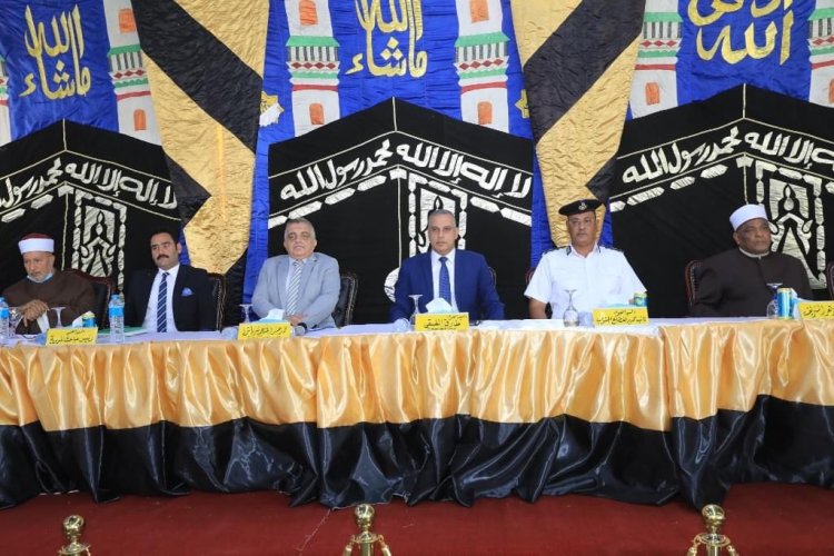 محافظ سوهاج ومدير الأمن يشهدان صلح  «آل قناوي » و «آل عرفات»  بالعسيرات