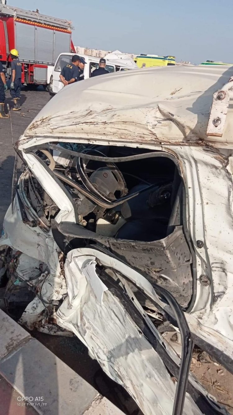 مصرع شخصين وإصابة ٢٢ آخرين فى حادث تصادم 3 سيارات جنوب بورسعيد