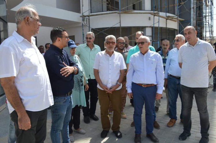 محافظ بورسعيد يتفقد الاستعدادات النهائية لافتتاح مول الملابس المستعملة بحي العرب