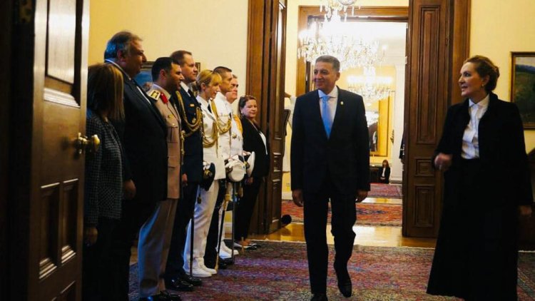 السفير عمر عامر يقدم أوراق اعتماده لرئيسة اليونان