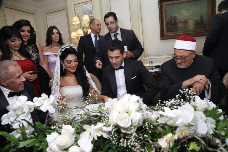 بحضور نجوم الفن والإعلام.. الصور الأولى من حفل زفاف الإعلامية سالى عبد السلام