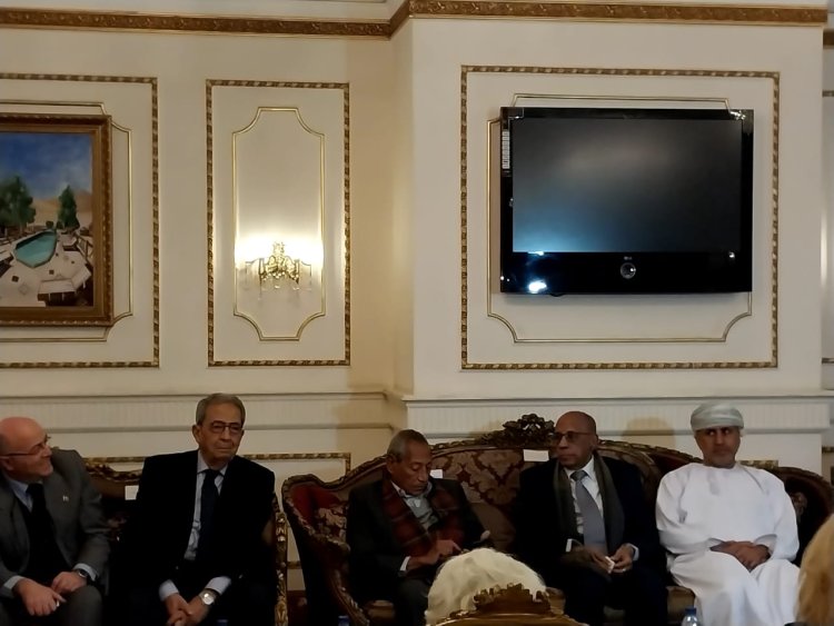 سفارة سلطنة عمان تنظم ندوة بمناسبة الإحتفال باليوم العالمى  للغة العربية