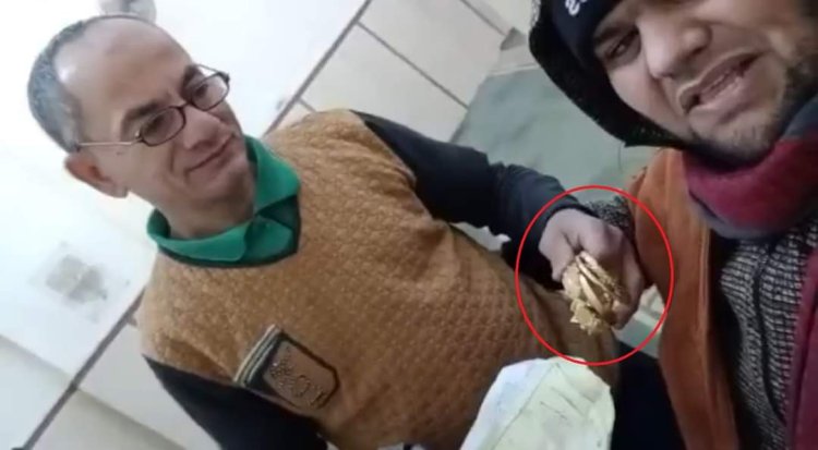 «جدعنة المصريين».. رجل مصري يتبرع بذهب زوجته لجاره اليمني لعلاج ابنته
