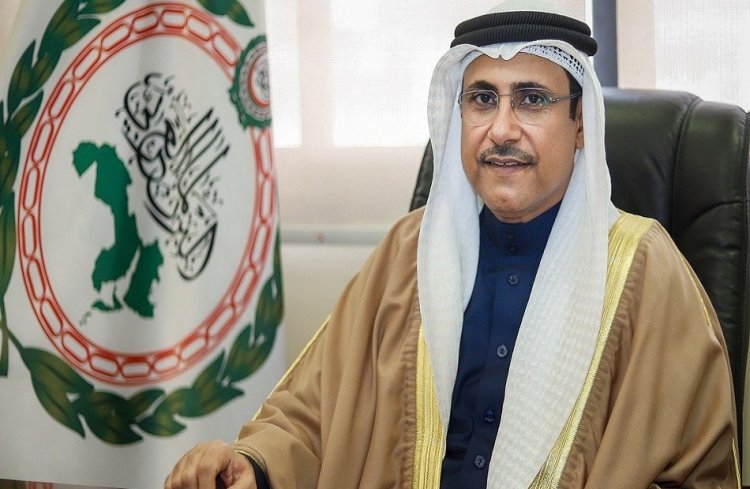 رئيس البرلمان العربي يدين إقدام متطرف على تمزيق نسخة من المصحف الشريف بهولندا