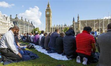 رمضان في بريطانيا.. كيف يحتفل المسلمون بالشهر الكريم؟