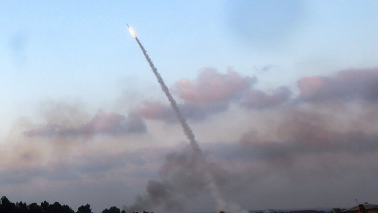 قناة إسرائيلية: سقوط مقذوفة صاروخية في مستوطنة ناحل عوز شرقي قطاع غزة