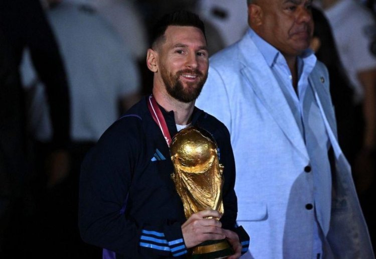 ميسي يشارك في مباراة ودية بالأرجنتين احتفالا بكأس العالم