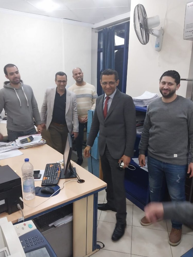 عاجل.. خالد البلشي يصل إلى نقابة الصحفيين في أول يوم عمل