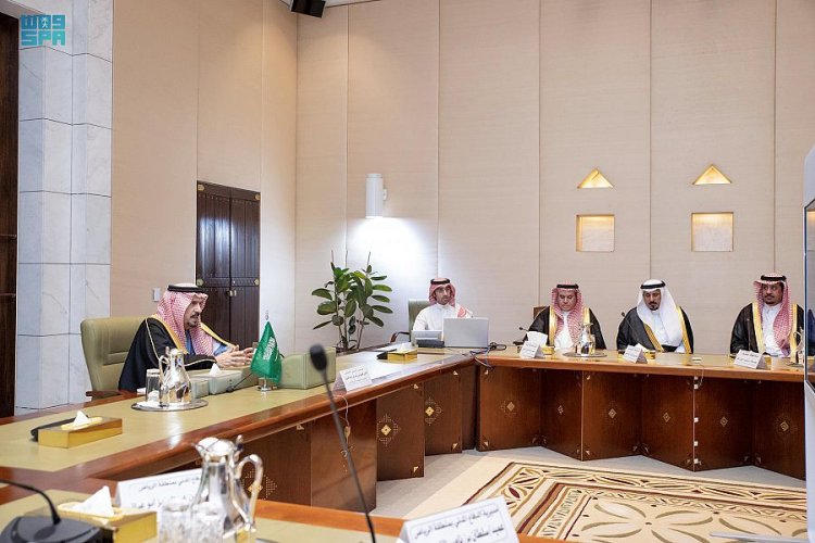 أمير الرياض يدشن مراكز الدفاع المدني في الفويلق وبدائع العضيان