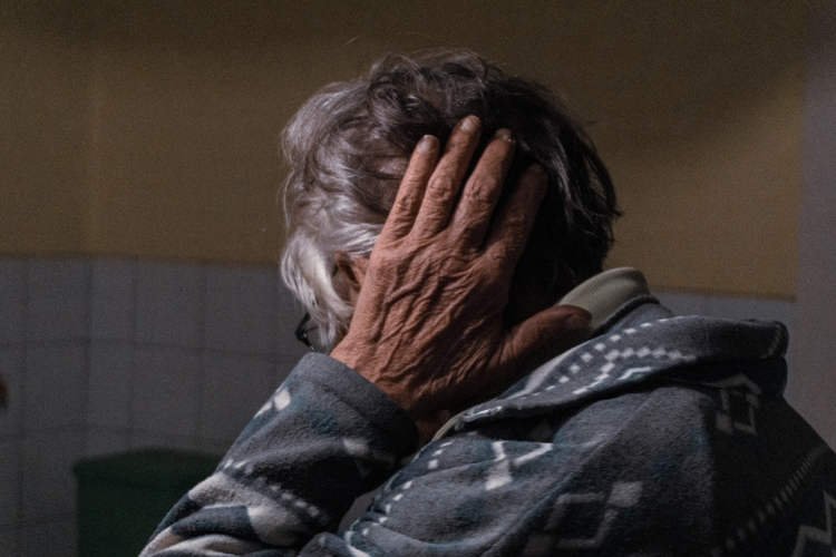 رجل في الـ 80 من عمره يعيش أحداث فيلم «عيال حبيبة»