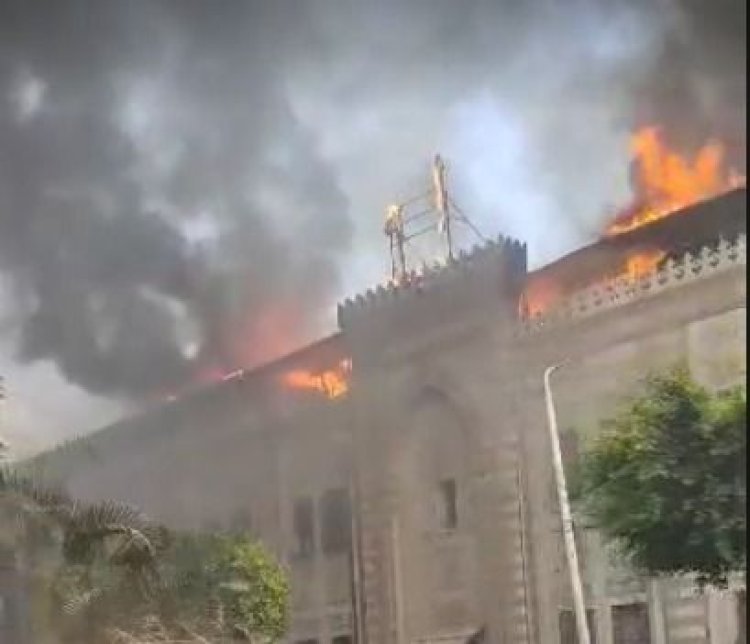 النيابة العامة: حريق وزارة الأوقاف بوسط البلد التهم 21 مكتبًا 
