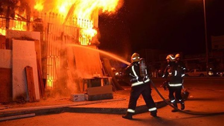 مصرع مهندس وإصابة 3 عمال إثر حريق داخل مصنع بمدينة بدر 