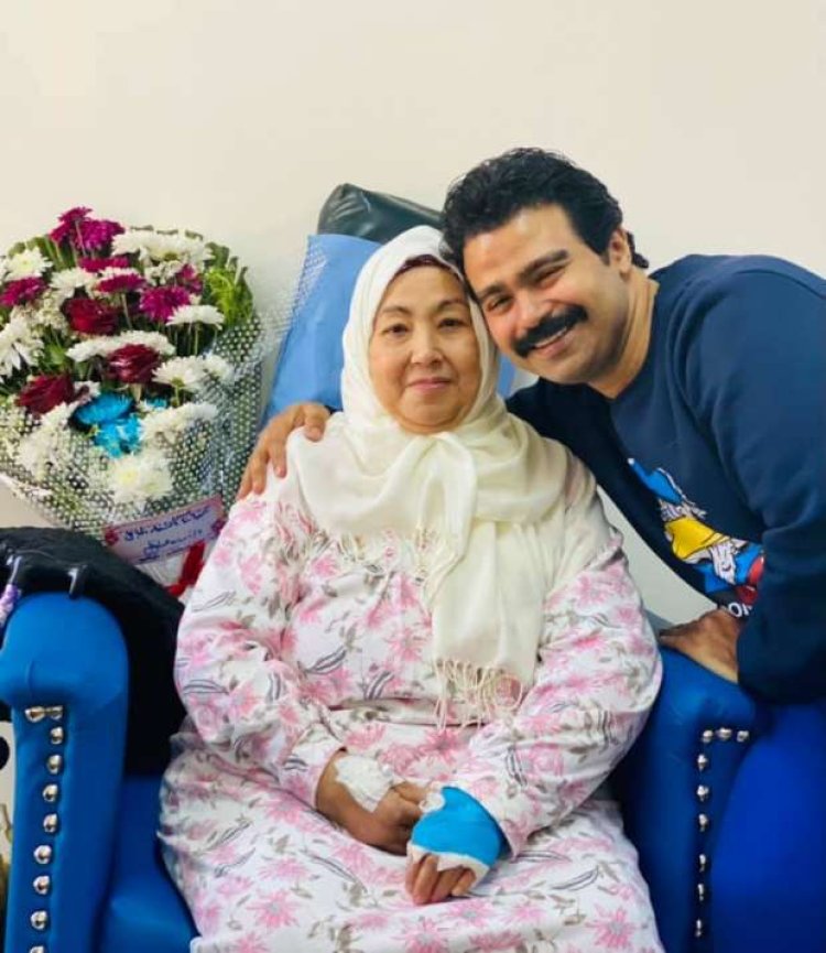 وفاة والدة الفنان إسلام إبراهيم بعد صراع مع المرض
