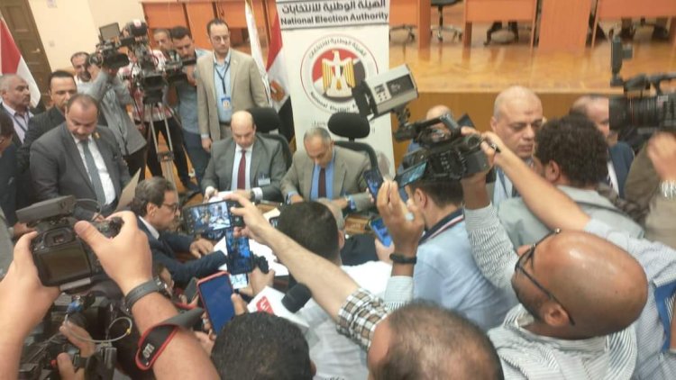 فريد زهران يُقدم أوراق ترشحه للرئاسة للهيئة الوطنية للانتخابات