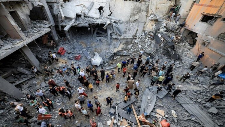 «إعلام غزة» يُعلن ارتفاع ضحايا الحرب الإسرائيلية إلى أكثر من 13300 شهيدًا