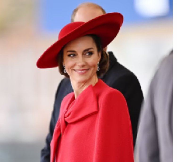 «تتألق بمعطف أحمر».. شاهد أحدث إطلالة للأميرة كيت ميدلتون أثناء استقبال الرئيس الكوري و زوجته
