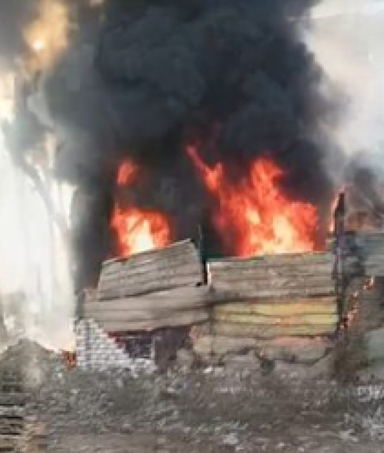 إخماد حريق نشب داخل مخزن بمنطقة الحوامدية دون وقوع إصابات