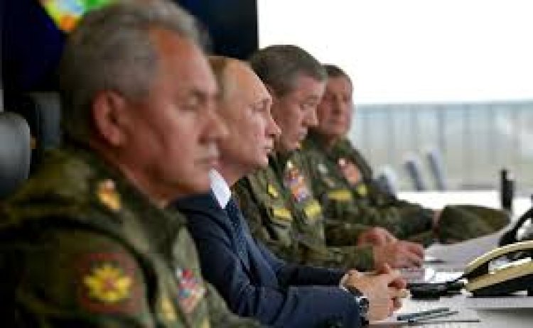 الأمن الفيدرالي الروسي يعتقل نائب وزير الدفاع بتهمة تلقي رشوة